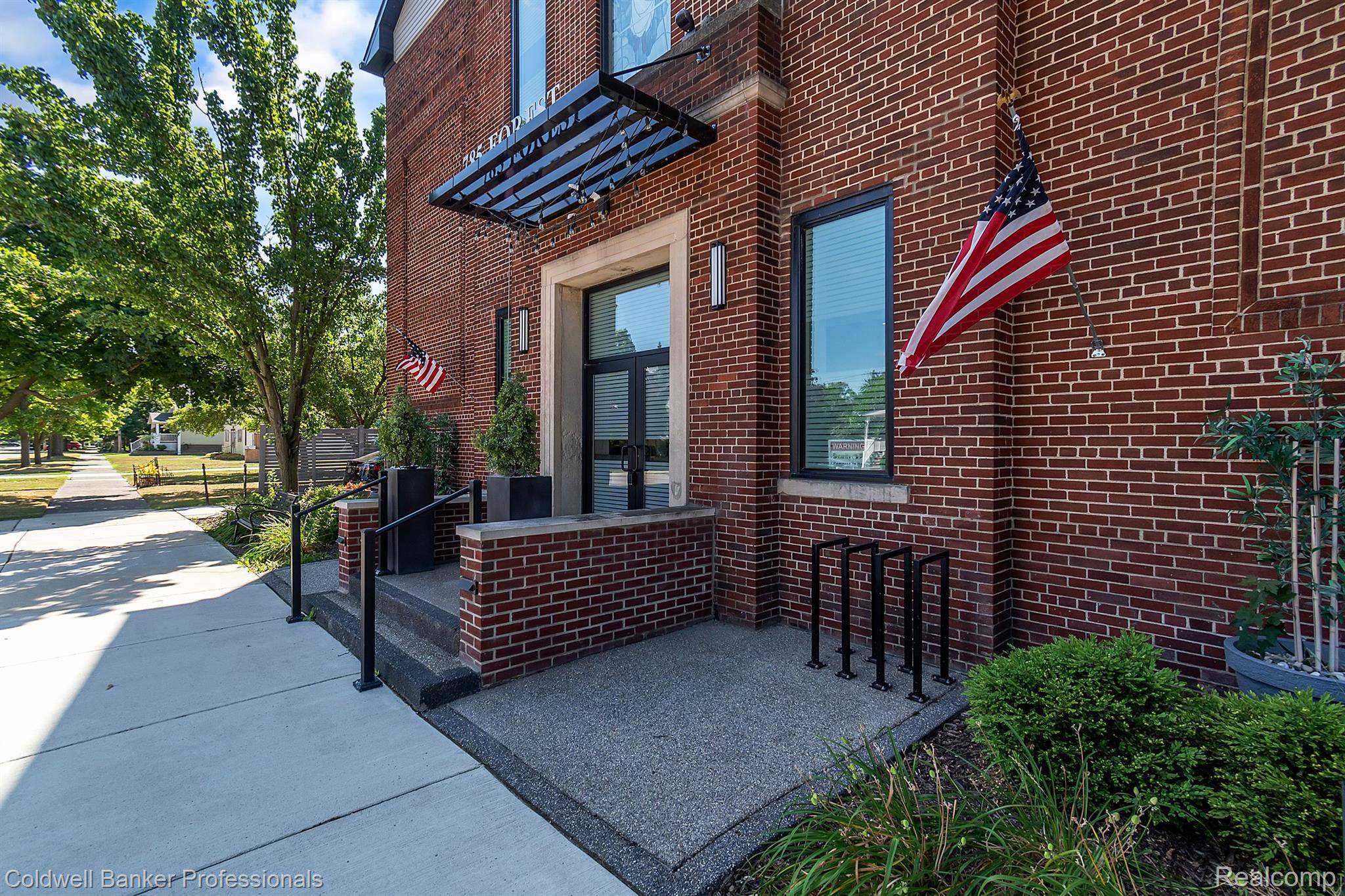 Wyandotte, MI 48192,785 FOREST C#8 ST