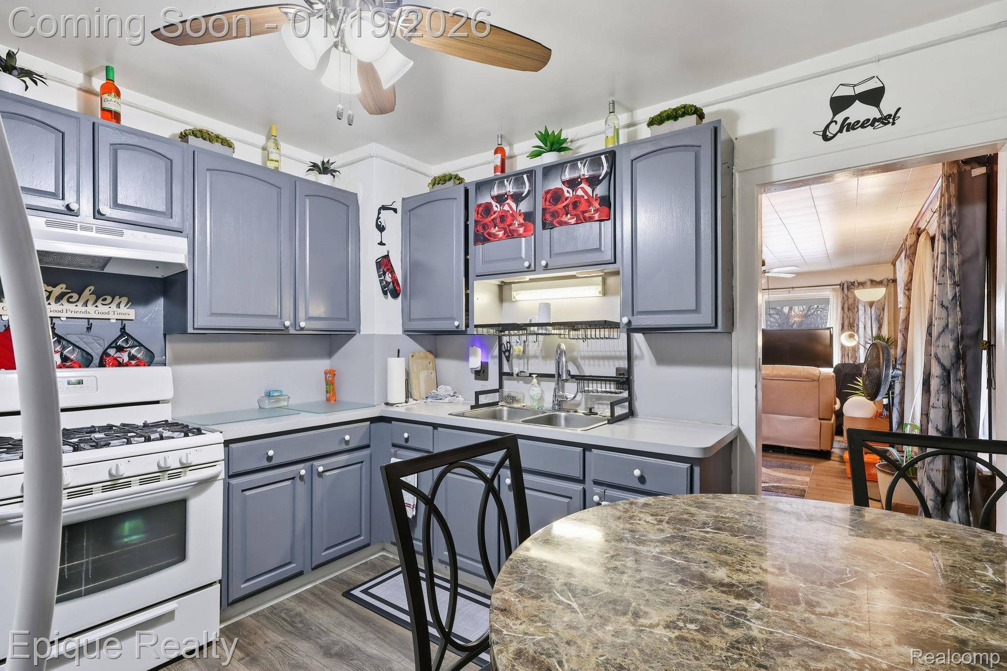 Detroit, MI 48213,8311 Olympia ST