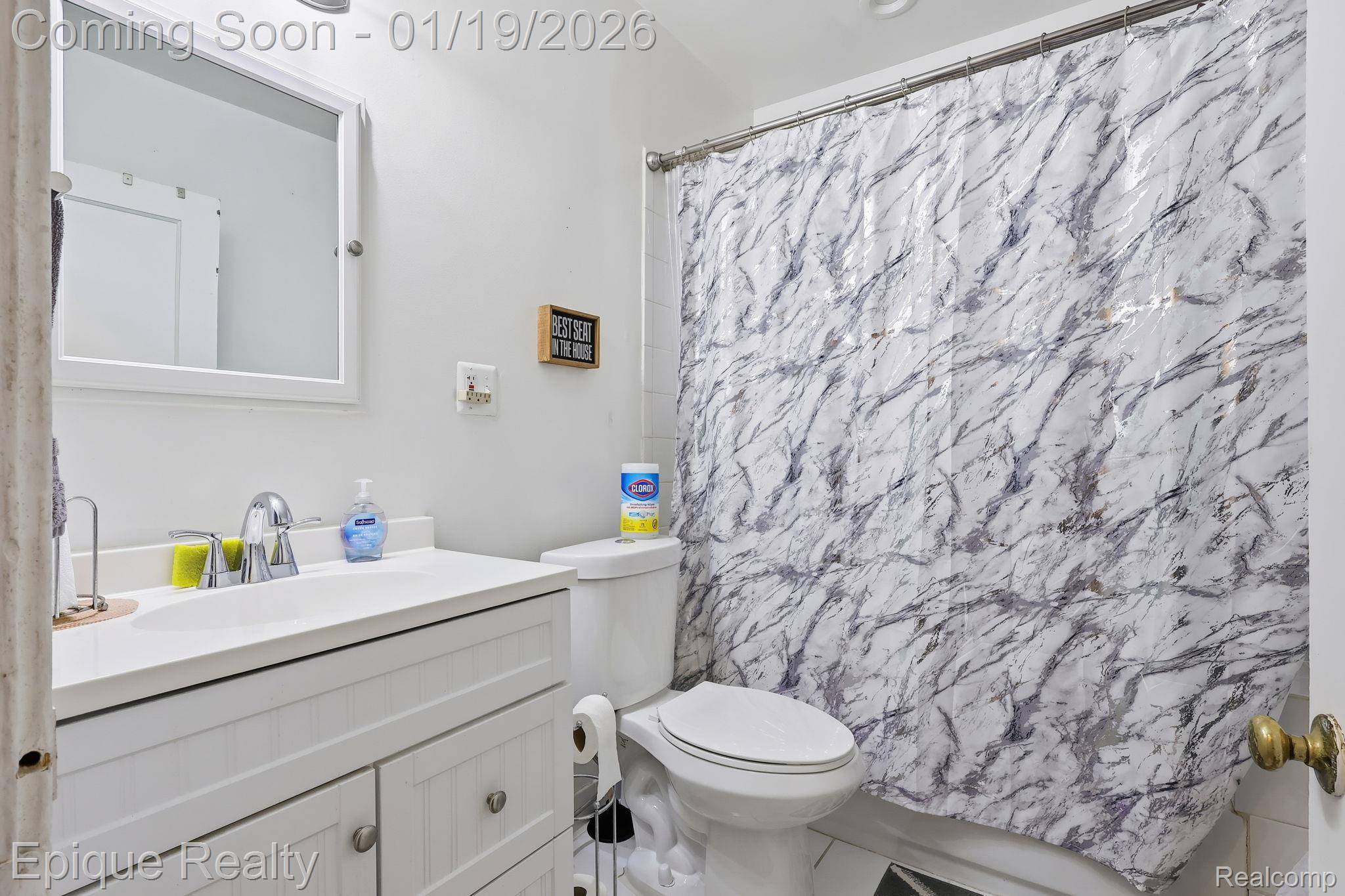 Detroit, MI 48213,8311 Olympia ST