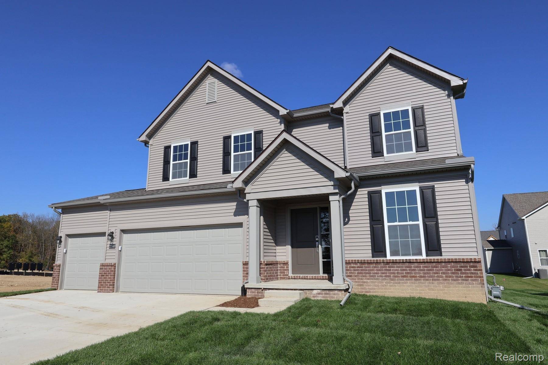 Saline, MI 48176,27148 Silo DR