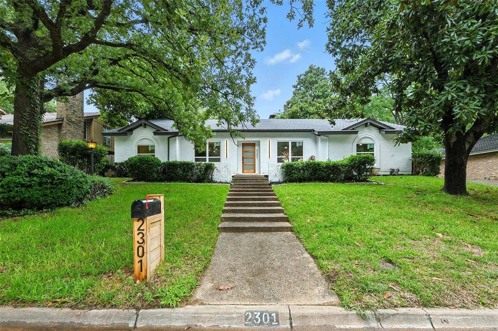 Arlington, TX 76012,2301 Wood Cliff Court