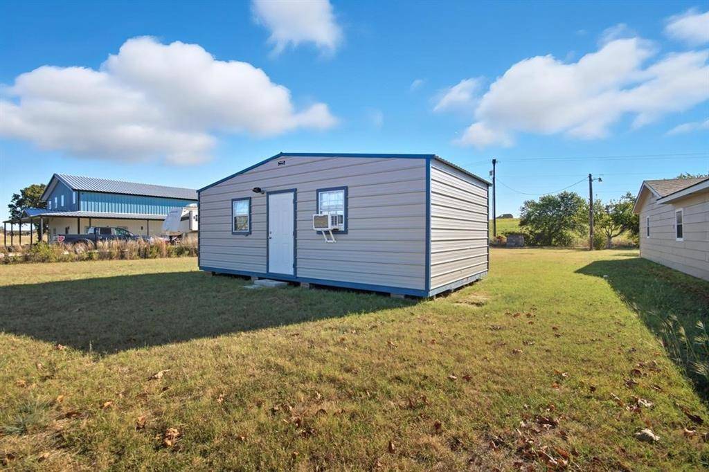 Clyde, TX 79510,413 Charnel Street