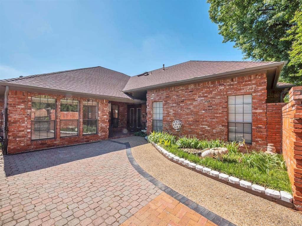 Dallas, TX 75243,10211 Shadow Way