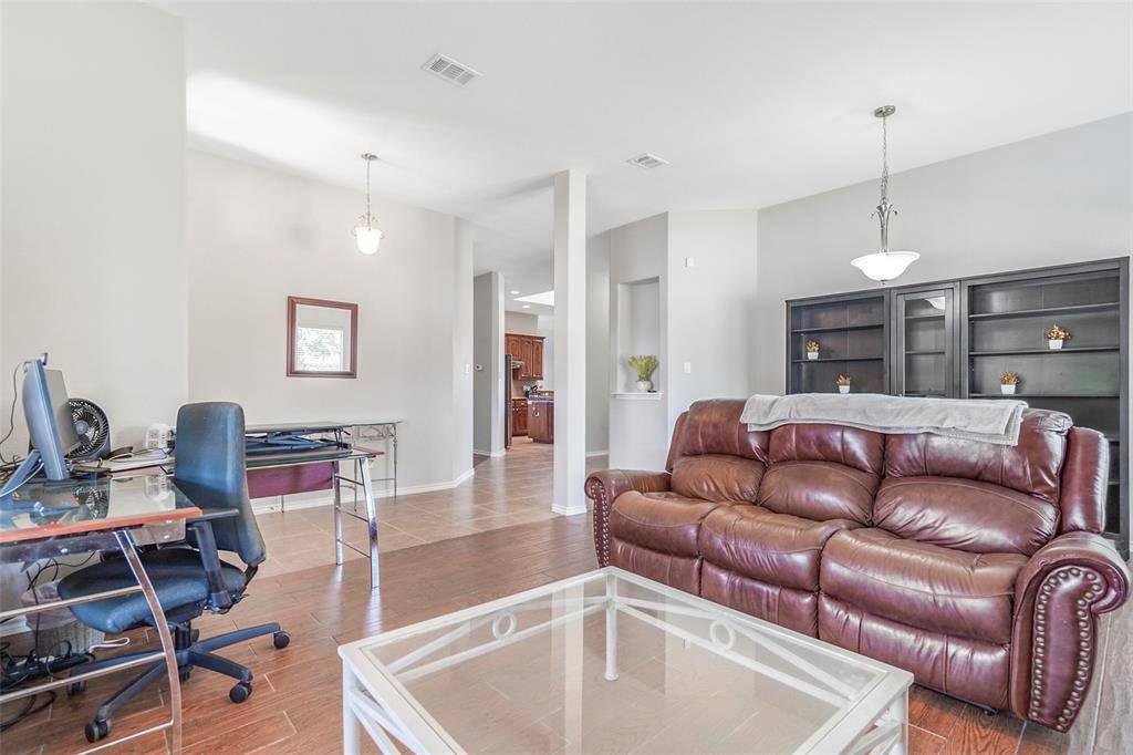 Burleson, TX 76028,1201 Clairemont Lane