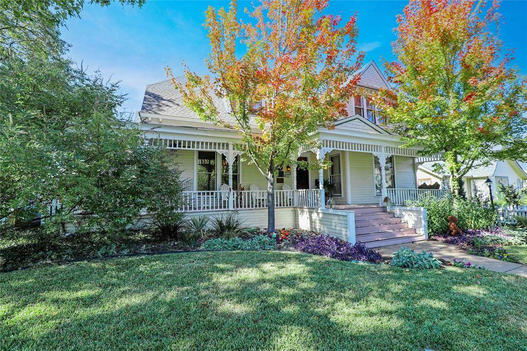 Mckinney, TX 75069,903 N College Street