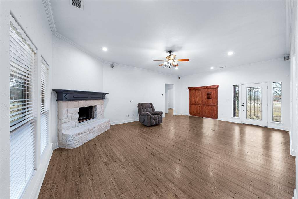 Terrell, TX 75160,10471 Holly Creek Road