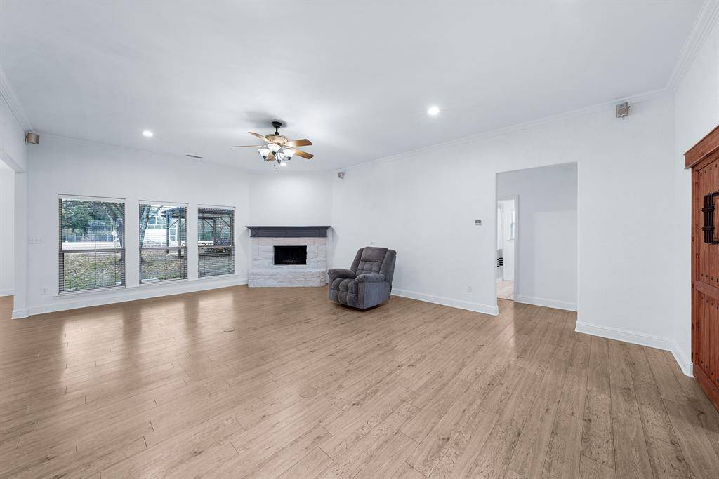 Terrell, TX 75160,10471 Holly Creek Road