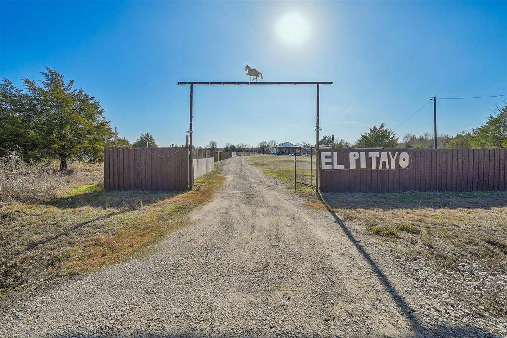 Kemp, TX 75143,21896 County Road 4072