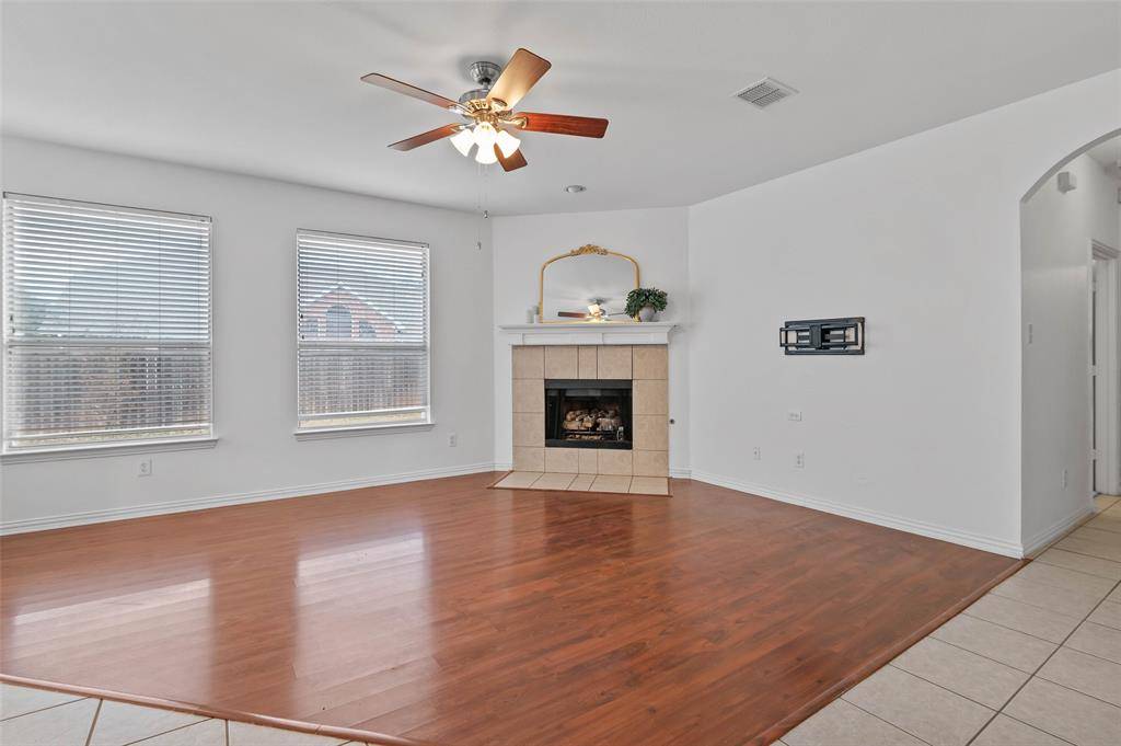 Denton, TX 76210,2617 Hollow Ridge Drive