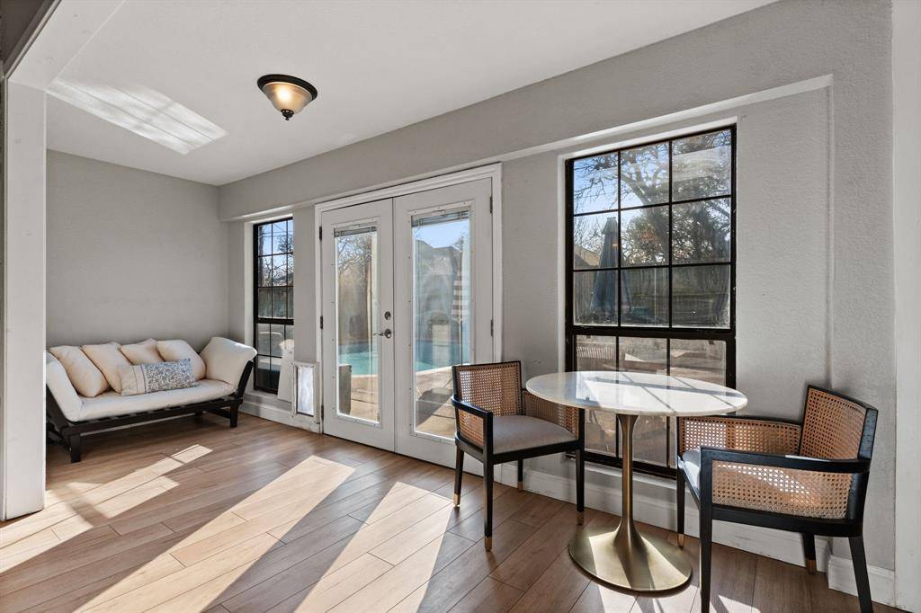 Burleson, TX 76028,1008 Oak Valley Road