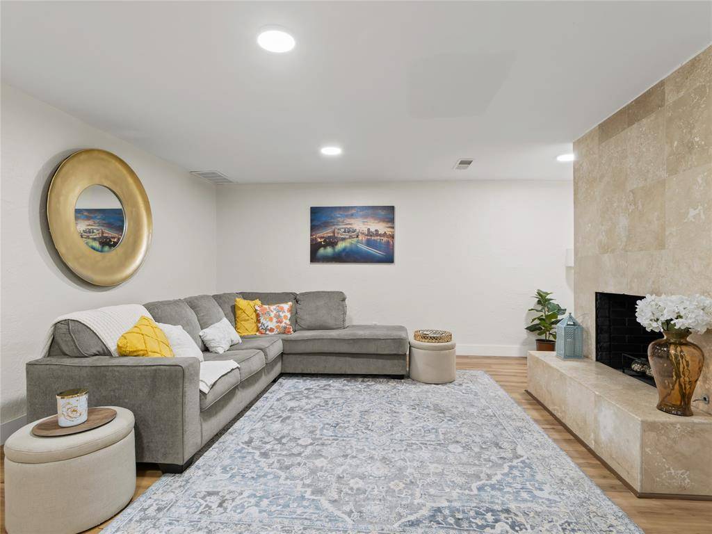 Dallas, TX 75254,14341 Haymeadow Circle