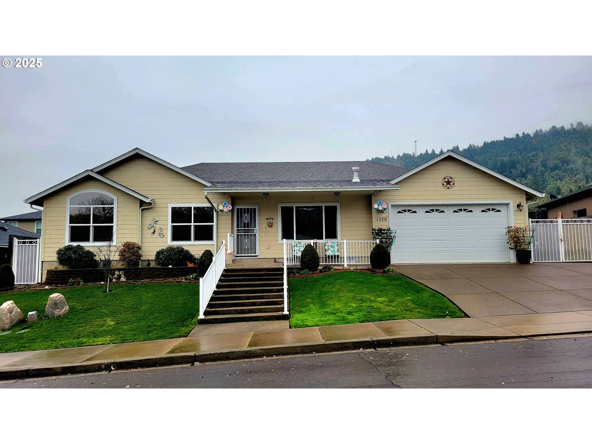 Roseburg, OR 97471,1570 W BASIL ST