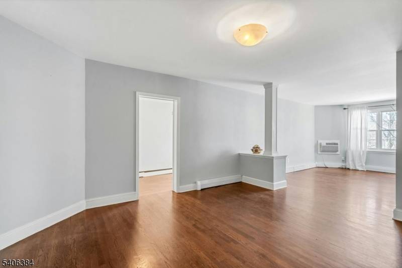 Montclair Twp., NJ 07042,119 S Fullerton Ave