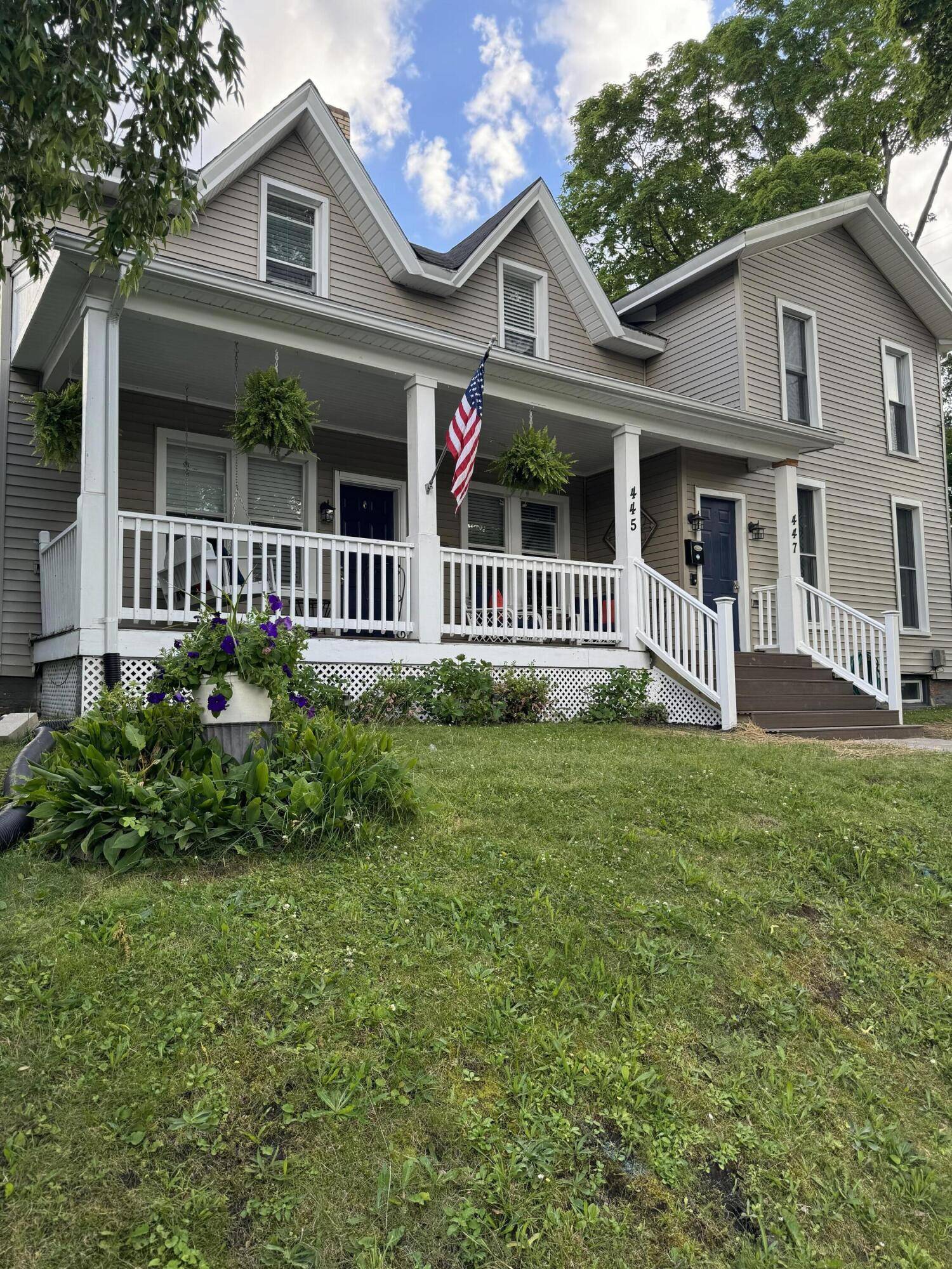 Manistee, MI 49660,447 2nd ST