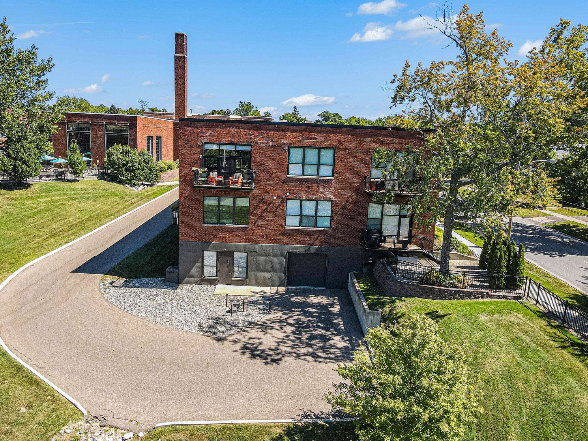 South Haven, MI 49090,525 Superior ST #202