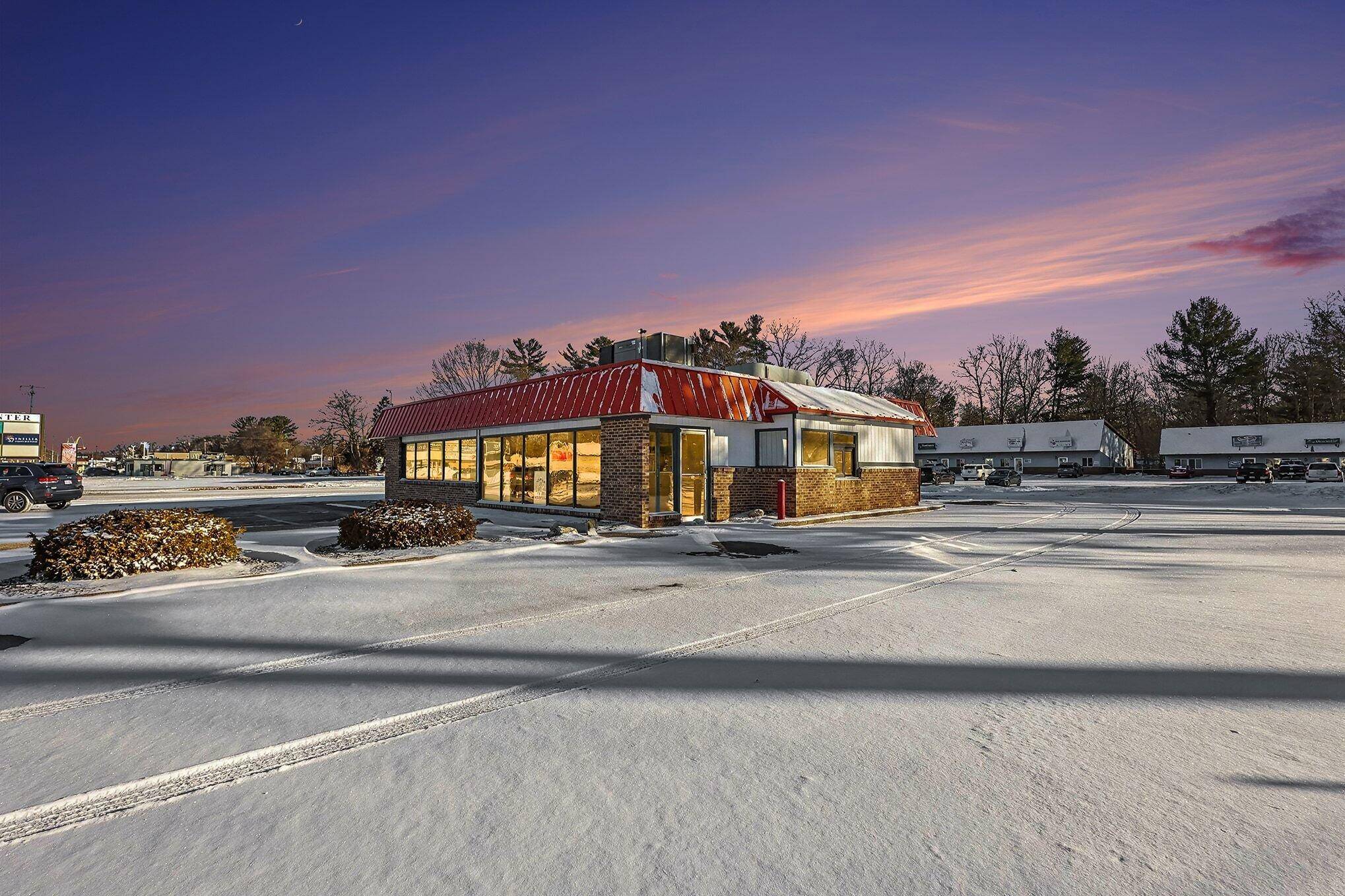 Fruitport, MI 49415,376 N 3rd AVE