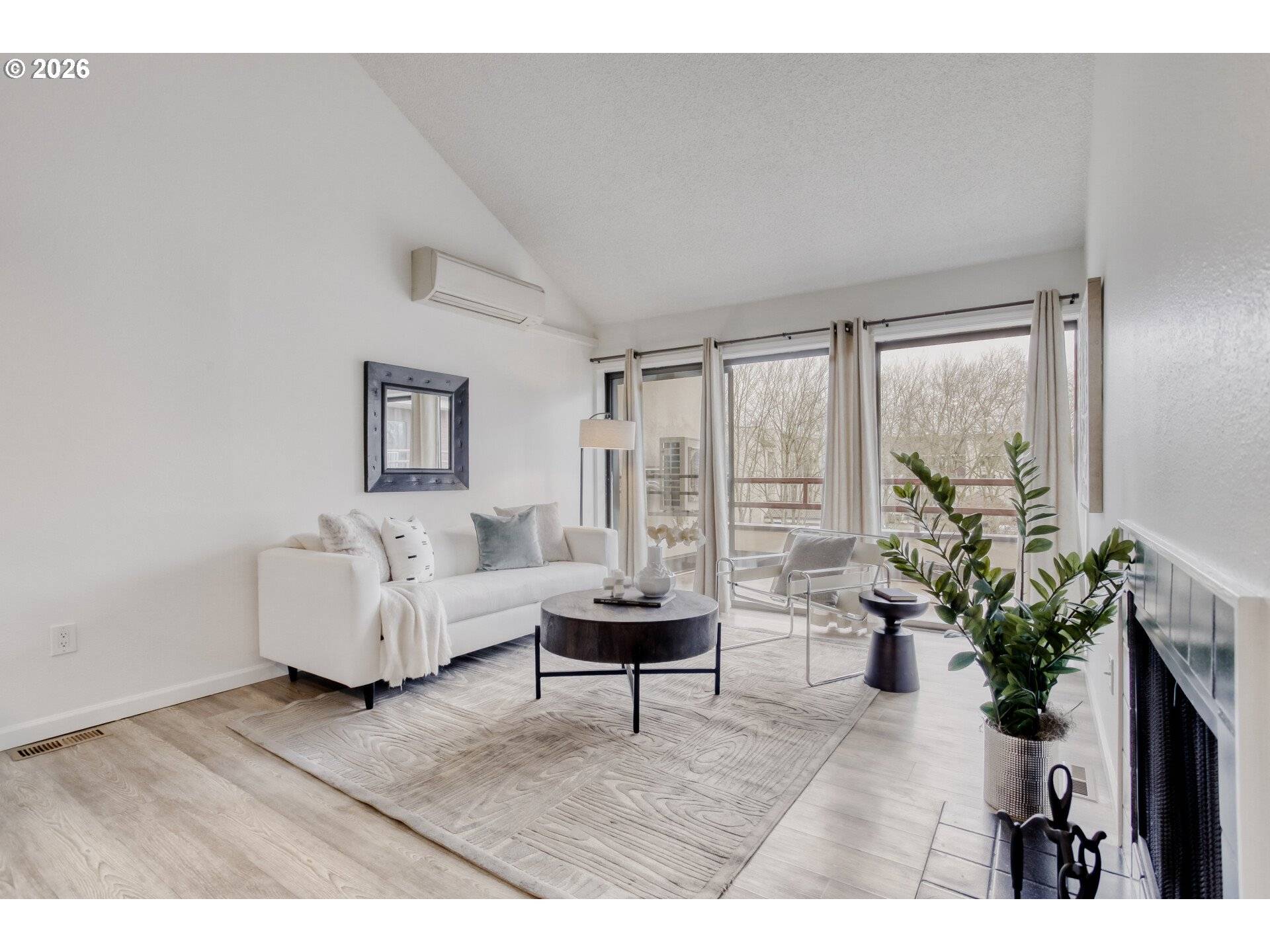 Portland, OR 97239,5150 S LANDING DR #302B2