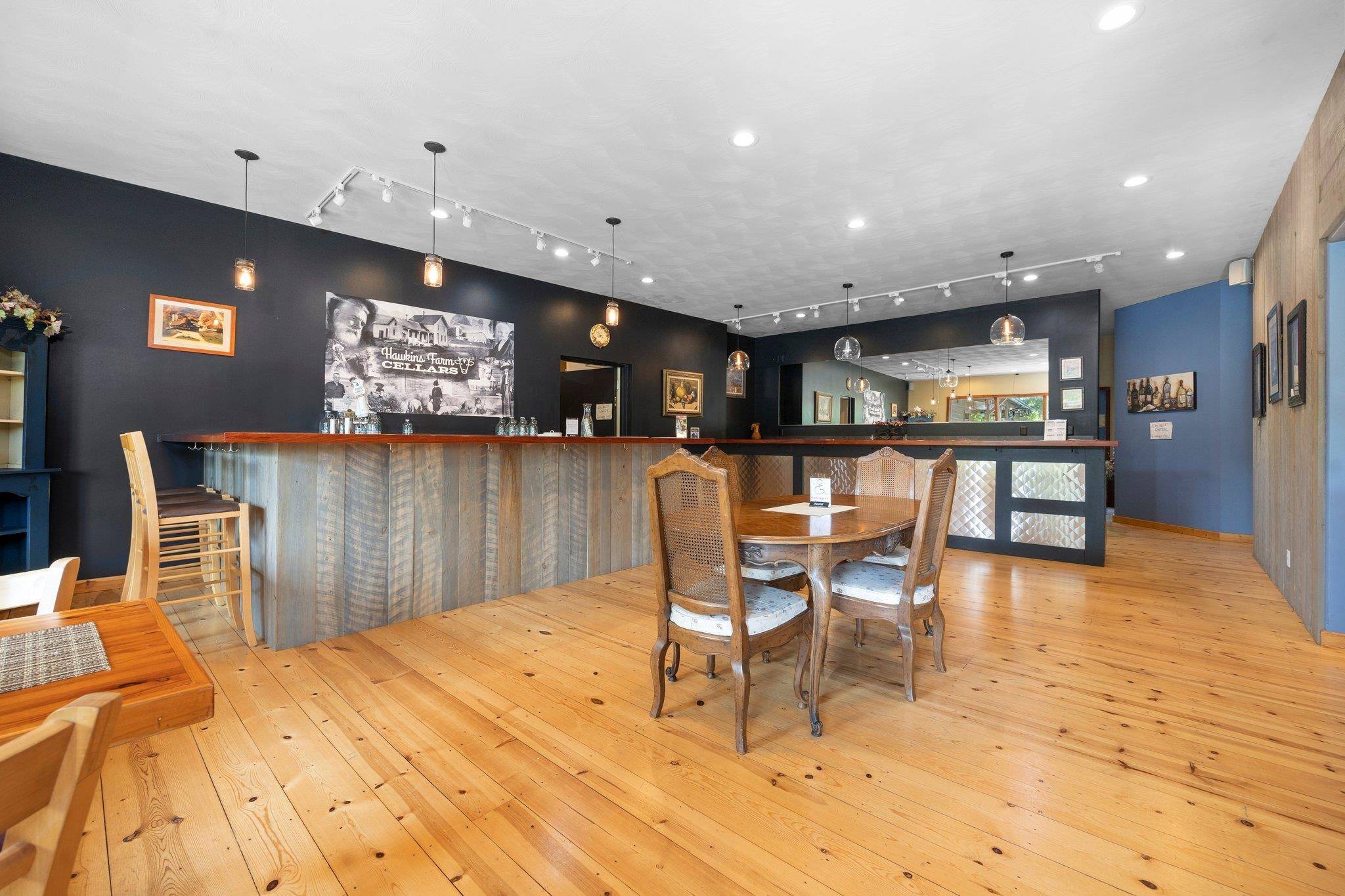 5046 S West Bay SHR, Bingham Twp, MI 49682