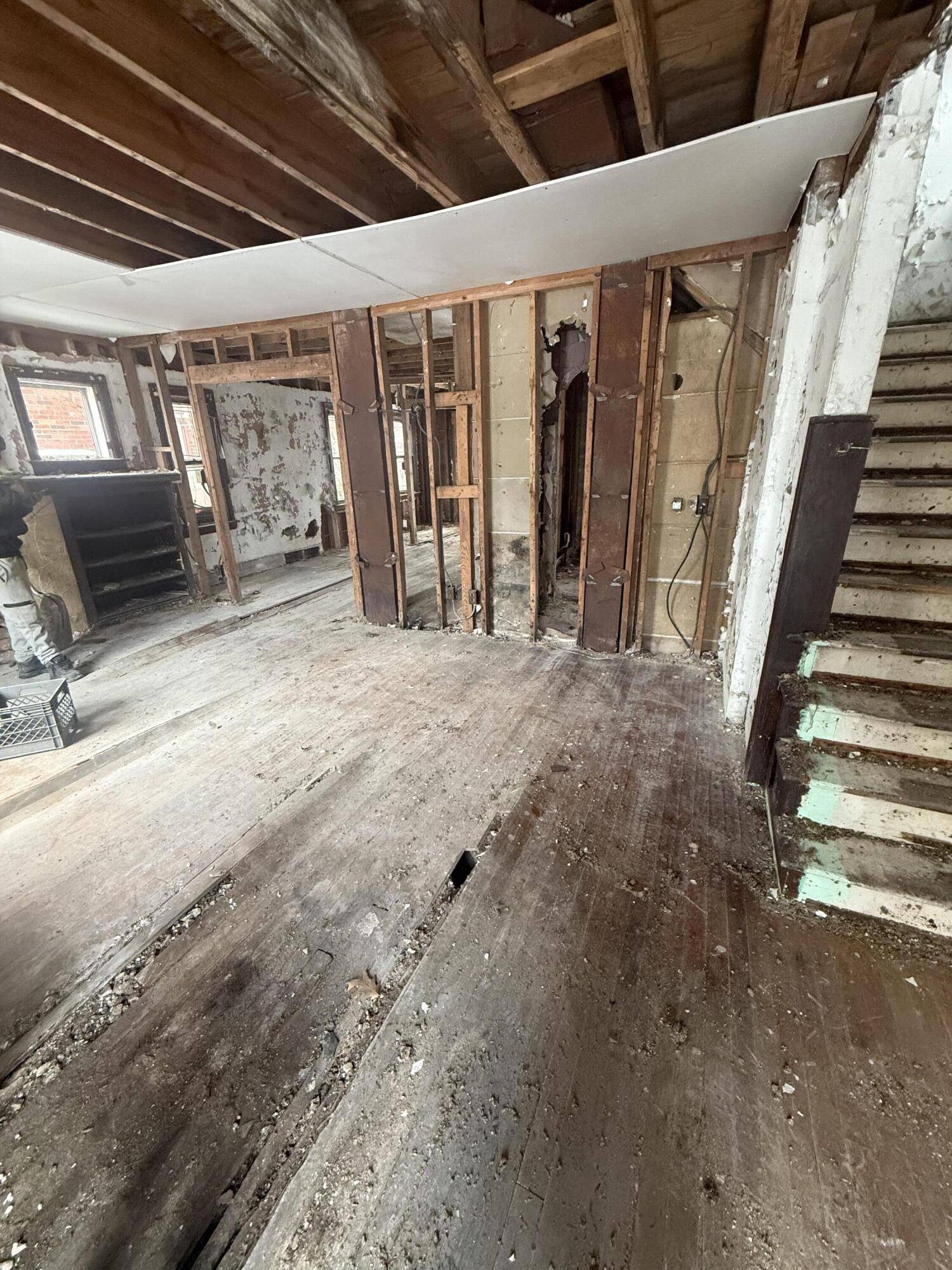 Detroit, MI 48235,16560 Ward AVE