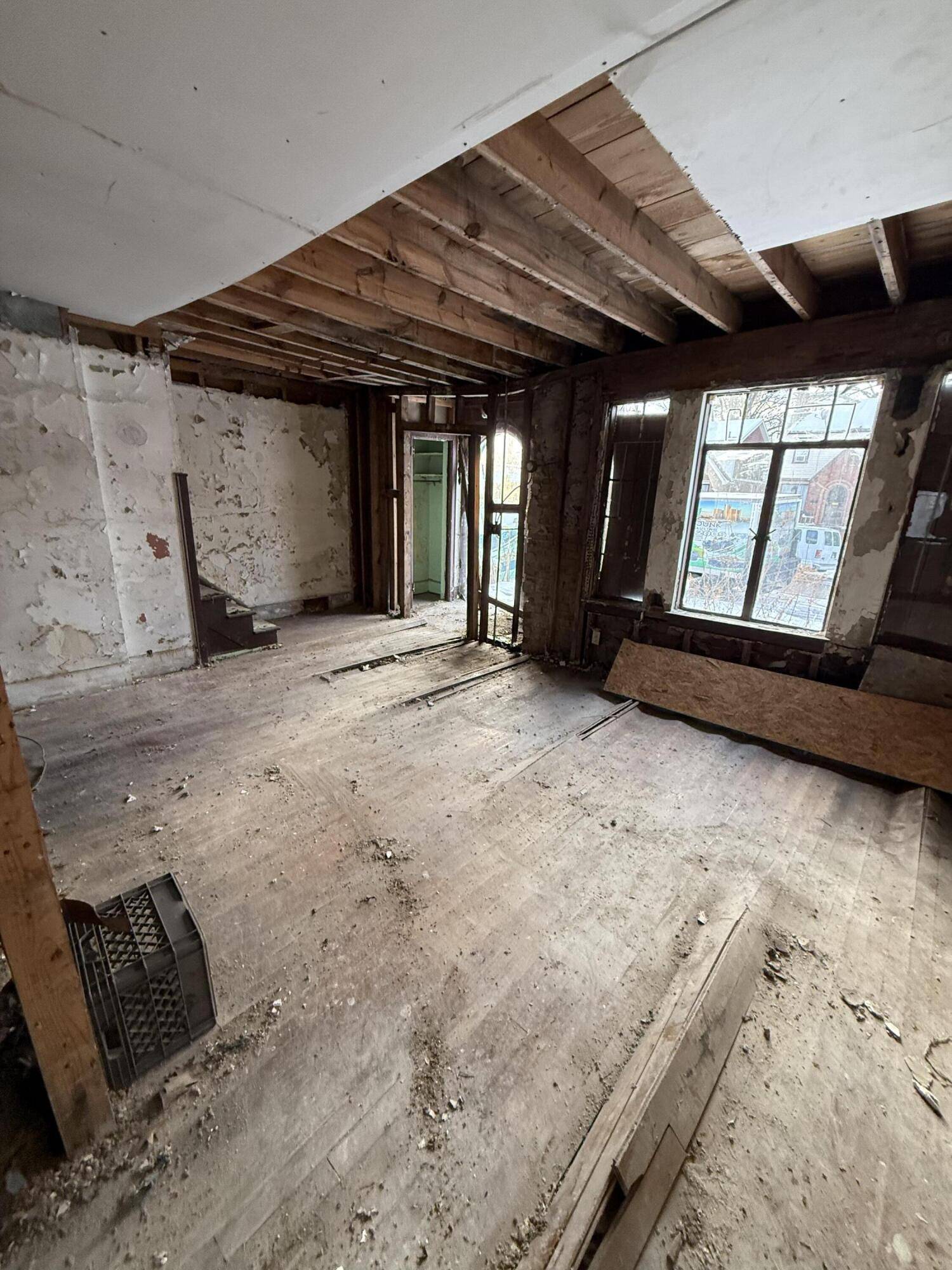 Detroit, MI 48235,16560 Ward AVE