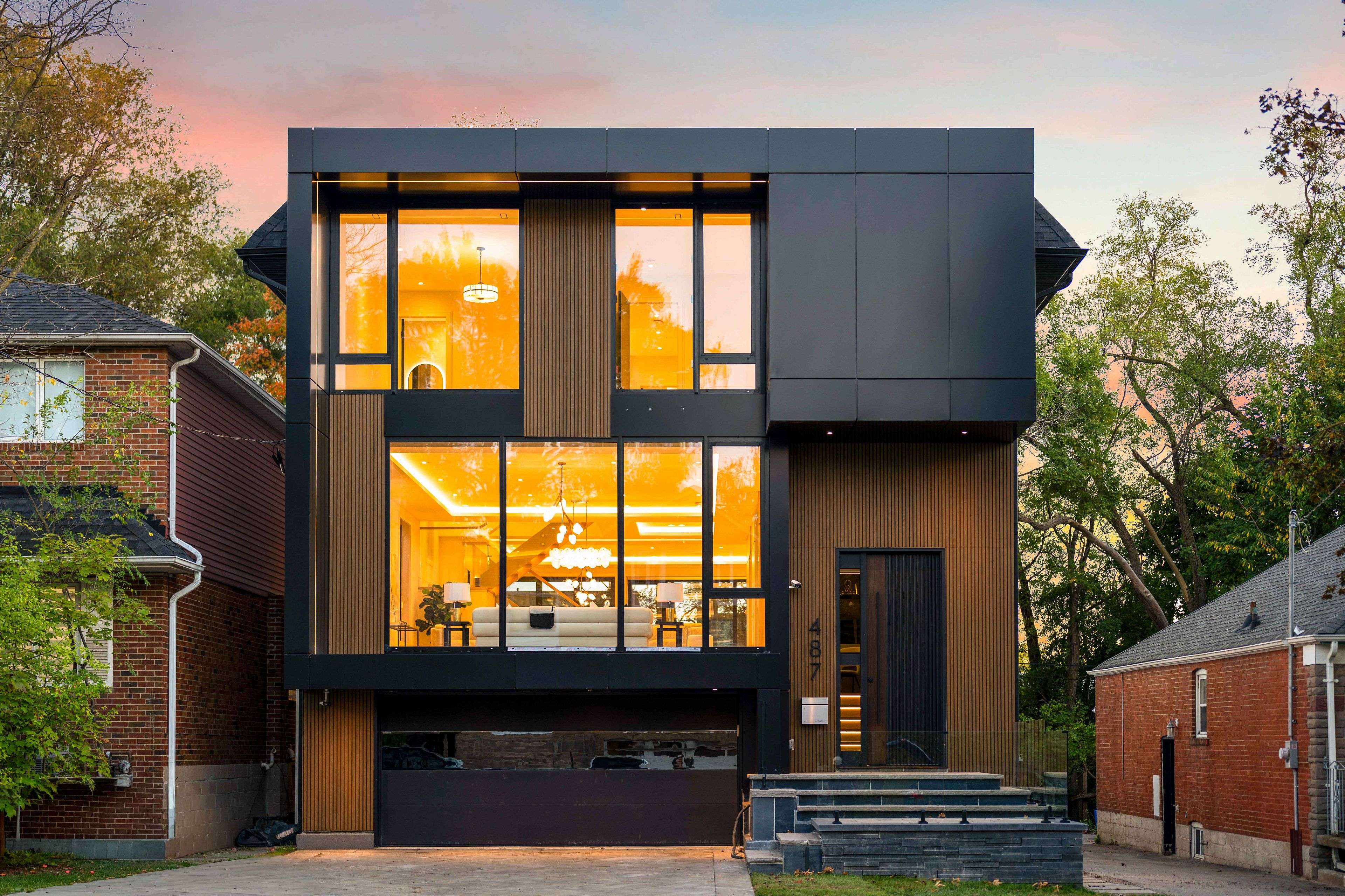 Toronto C04, ON M5N 1Y6,487 Coldstream AVE