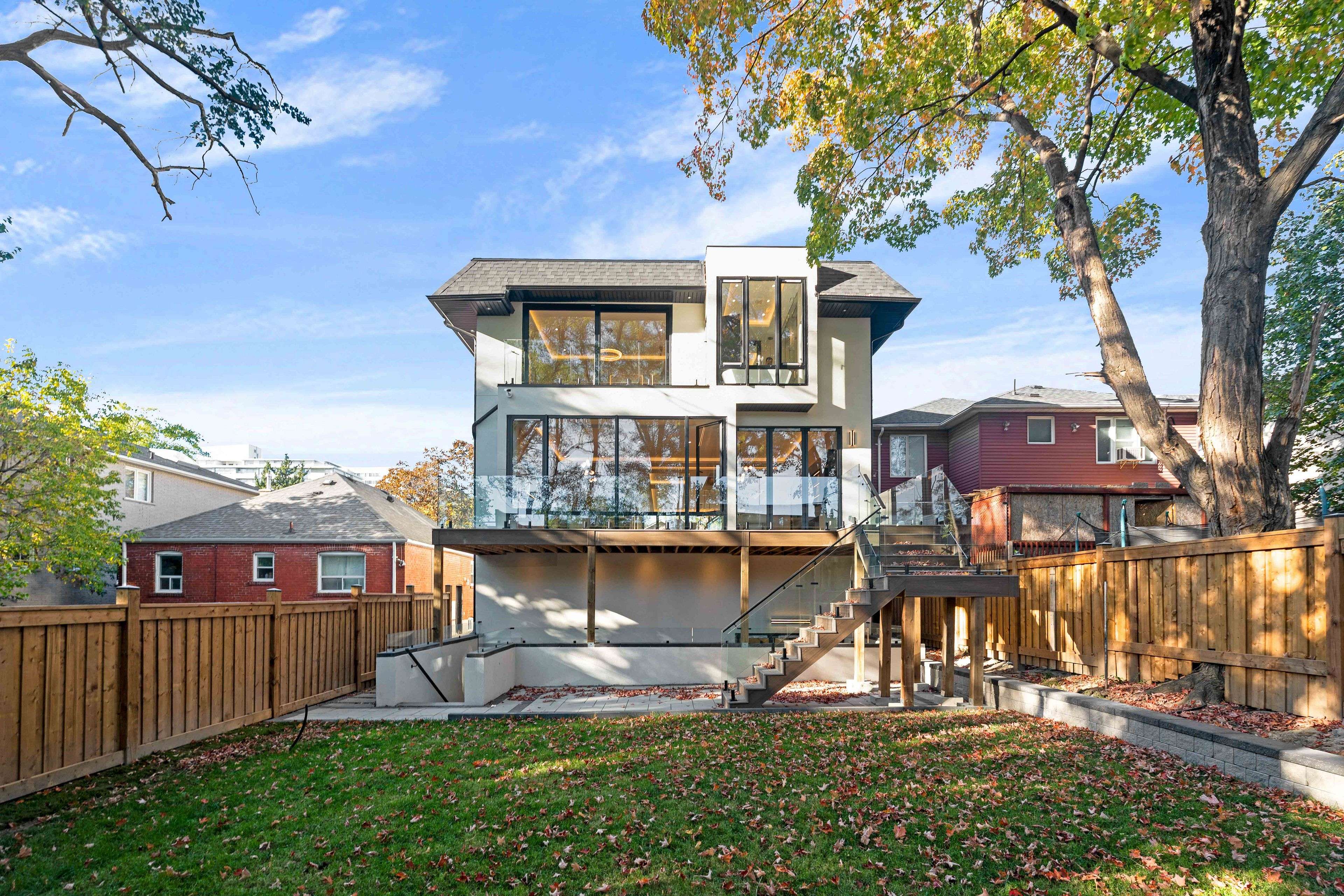 Toronto C04, ON M5N 1Y6,487 Coldstream AVE