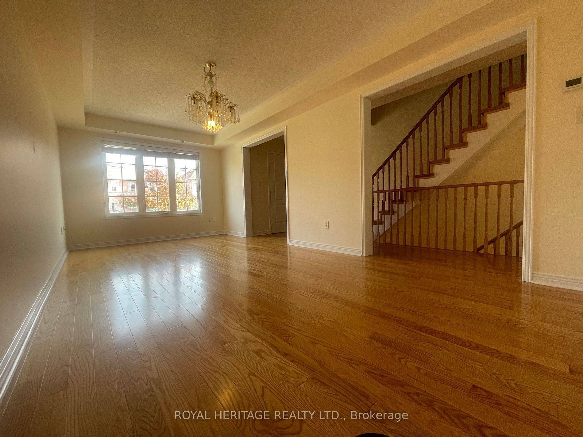 Toronto E04, ON M1L 0B6,16 Pilkington DR