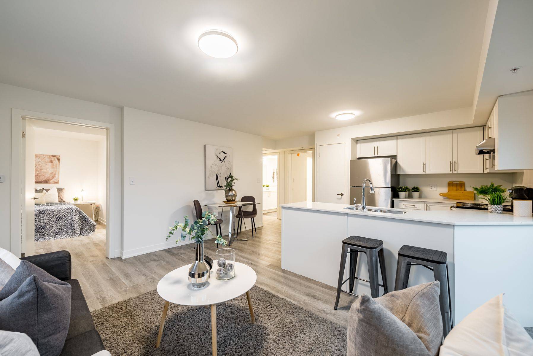 Oshawa, ON L1G 4W4,976 Simcoe ST N #612