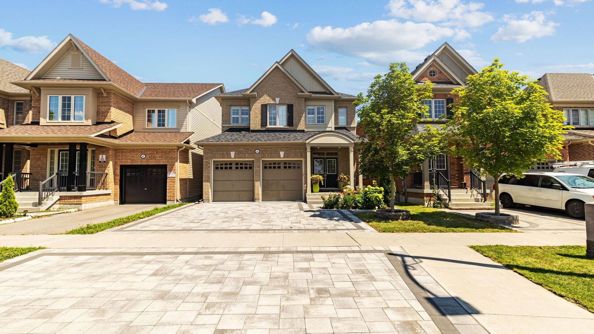 Oshawa, ON L1L 0M1,411 Windfields Farm DR W #Basement