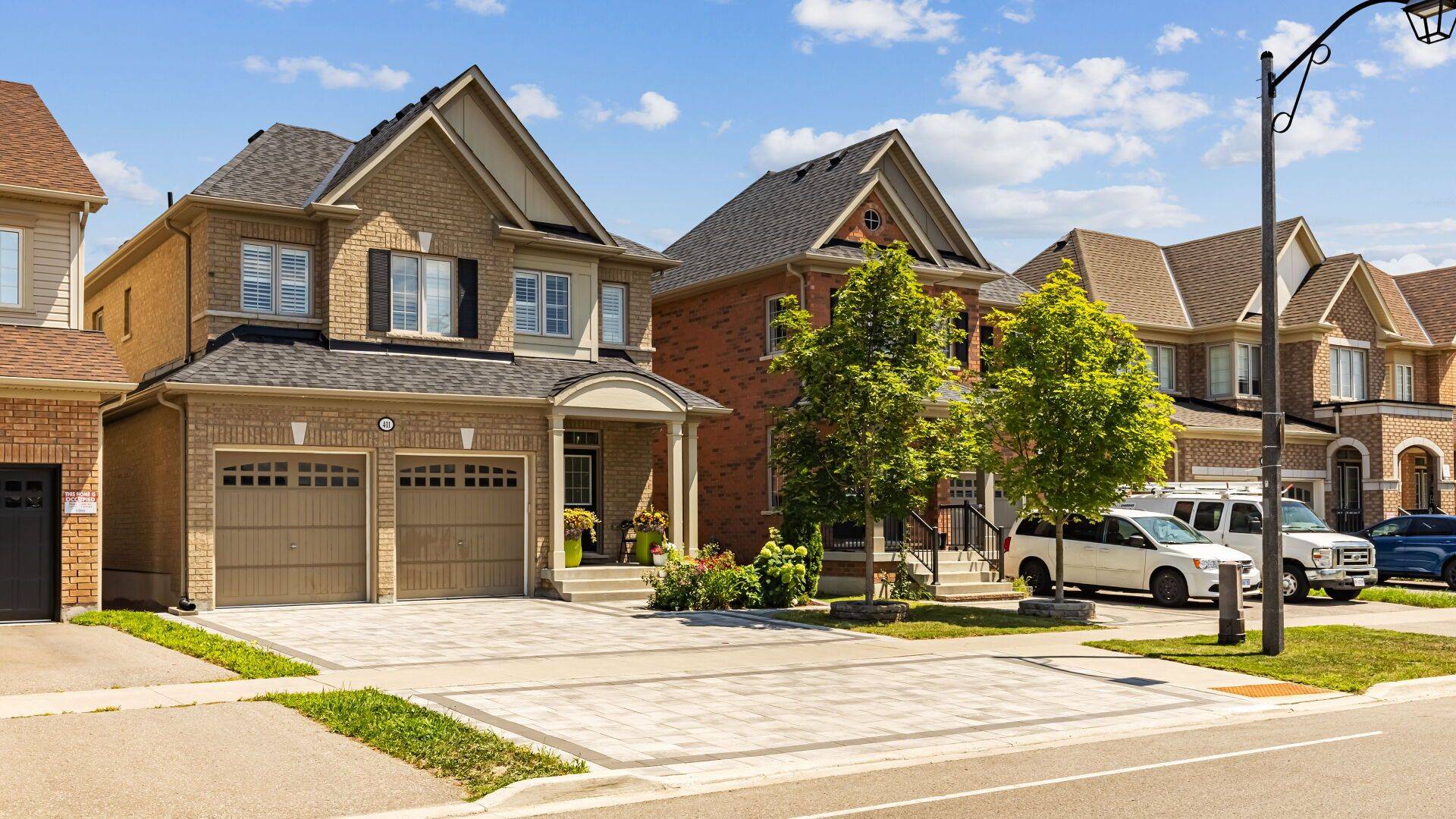 Oshawa, ON L1L 0M1,411 Windfields Farm DR W #Basement