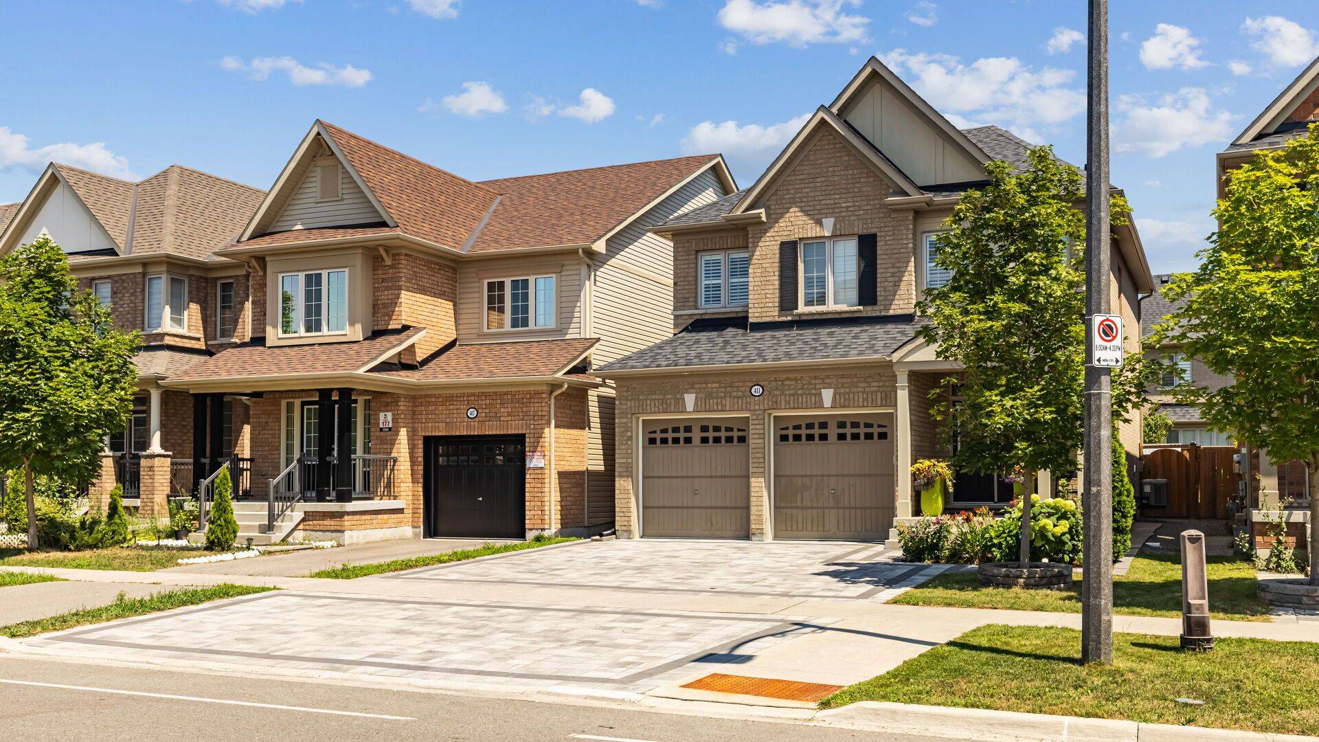 Oshawa, ON L1L 0M1,411 Windfields Farm DR W #Basement