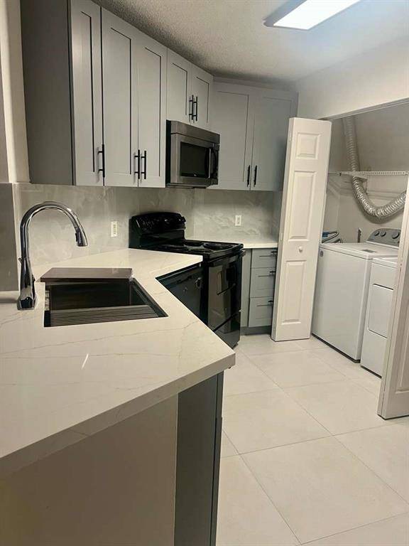 Hialeah, FL 33015,6292 NW 186th St #108