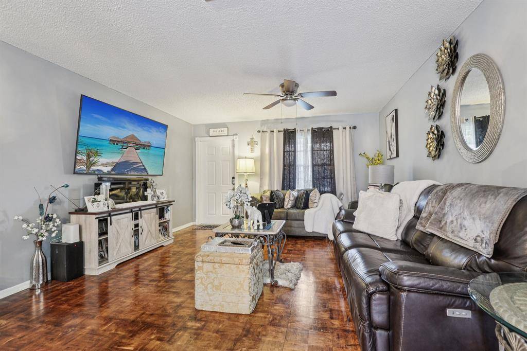 North Lauderdale, FL 33068,414 SW 79th Ter