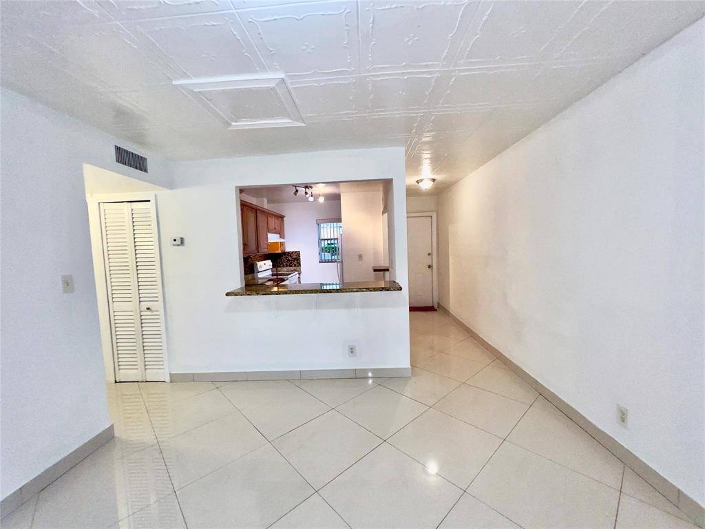 Deerfield Beach, FL 33064,1021 NW 45th Street #4