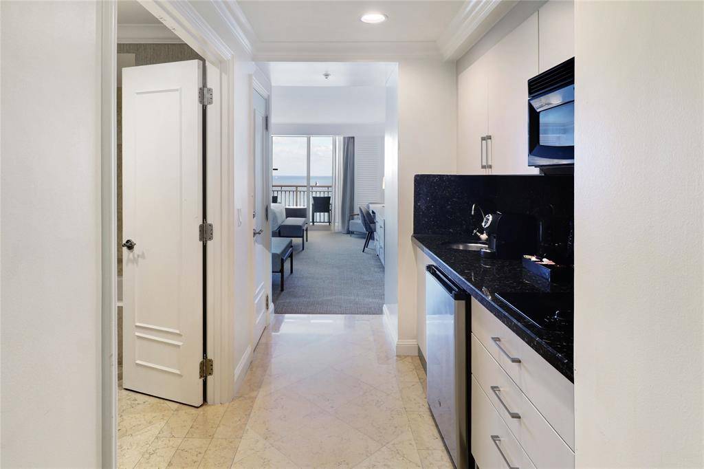 Fort Lauderdale, FL 33304,601 N Ft Lauderdale Bch Blvd #906