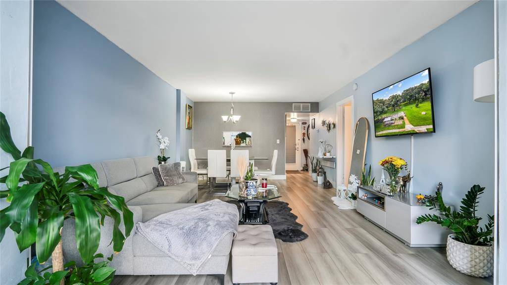 Lauderdale Lakes, FL 33313,3001 NW 48th Ave #442