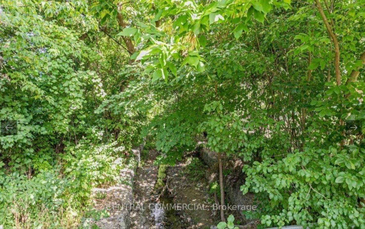 Aurora, ON L4G 1Y5,38 Child DR N #Basement