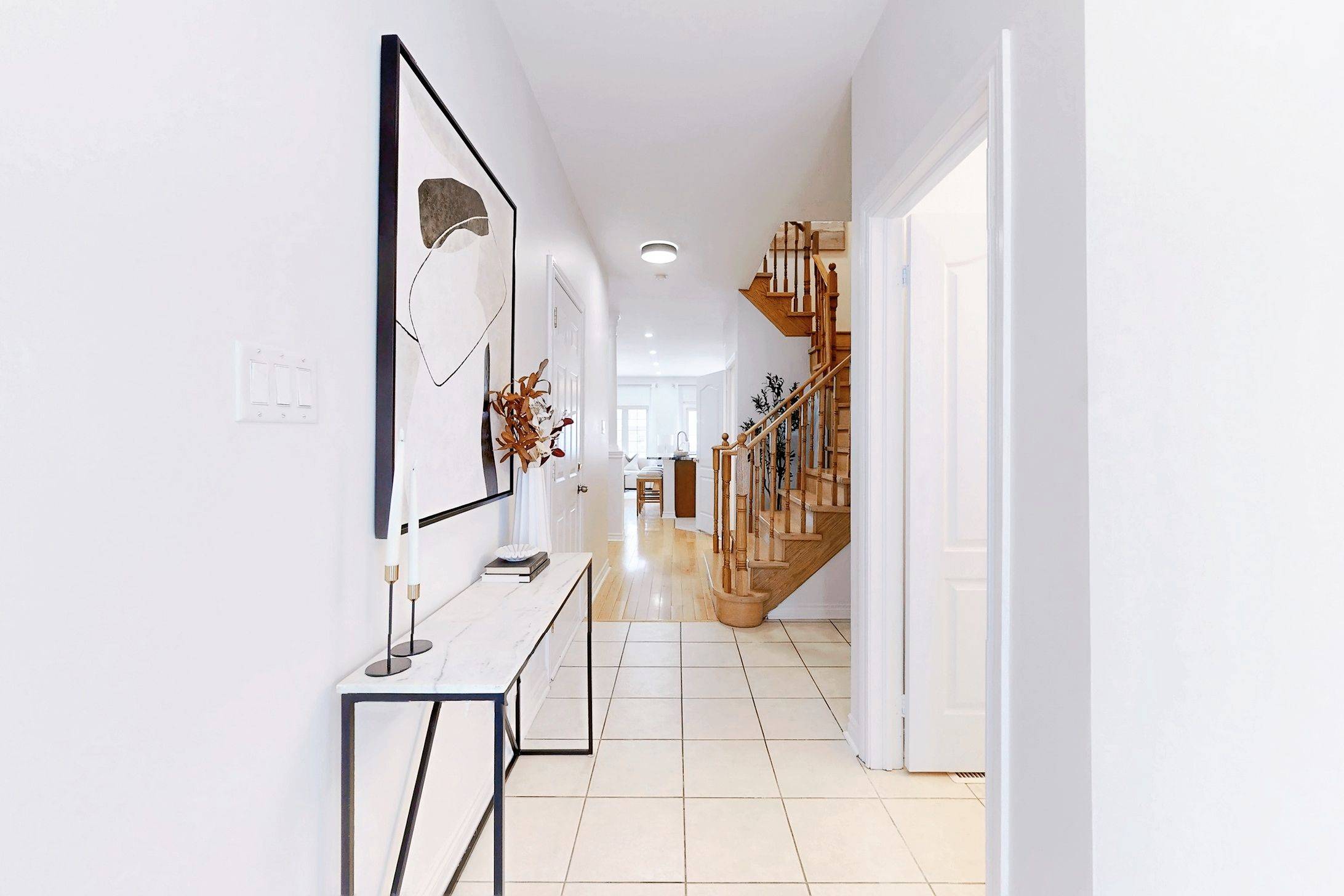 Vaughan, ON L4J 8V3,17 Lander CRES