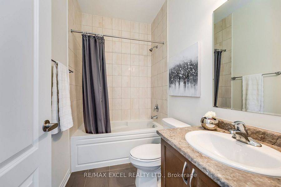 Richmond Hill, ON L4S 0K1,74 William F Bell Pkwy