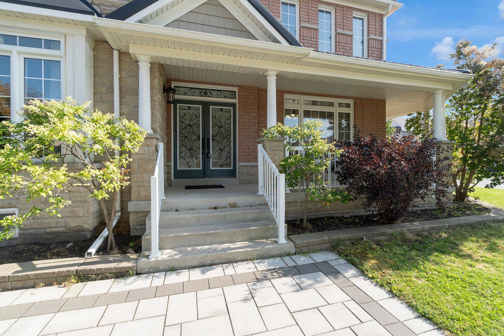 Bradford West Gwillimbury, ON L3Z 0G7,129 Vipond WAY