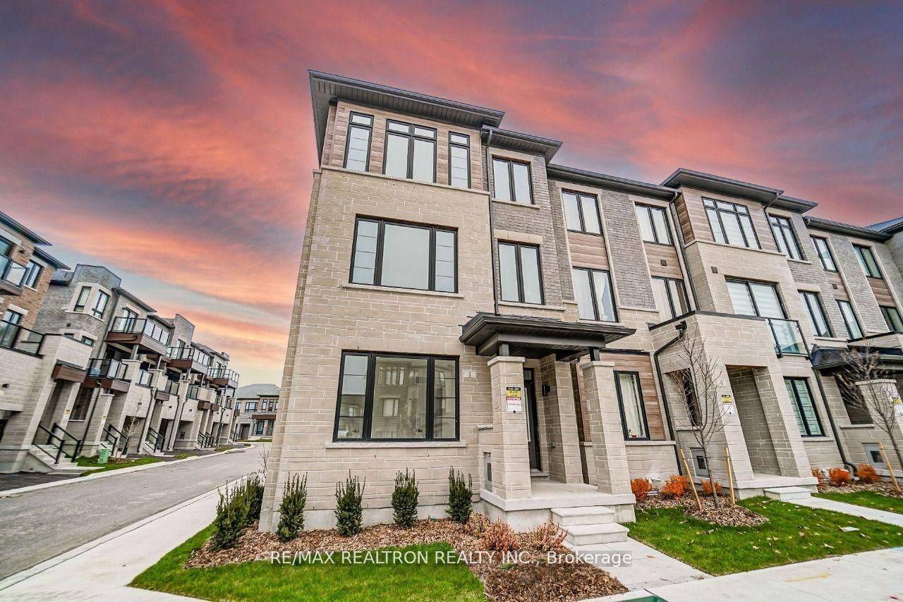 Markham, ON L6E 0W2,1 Eelam LN