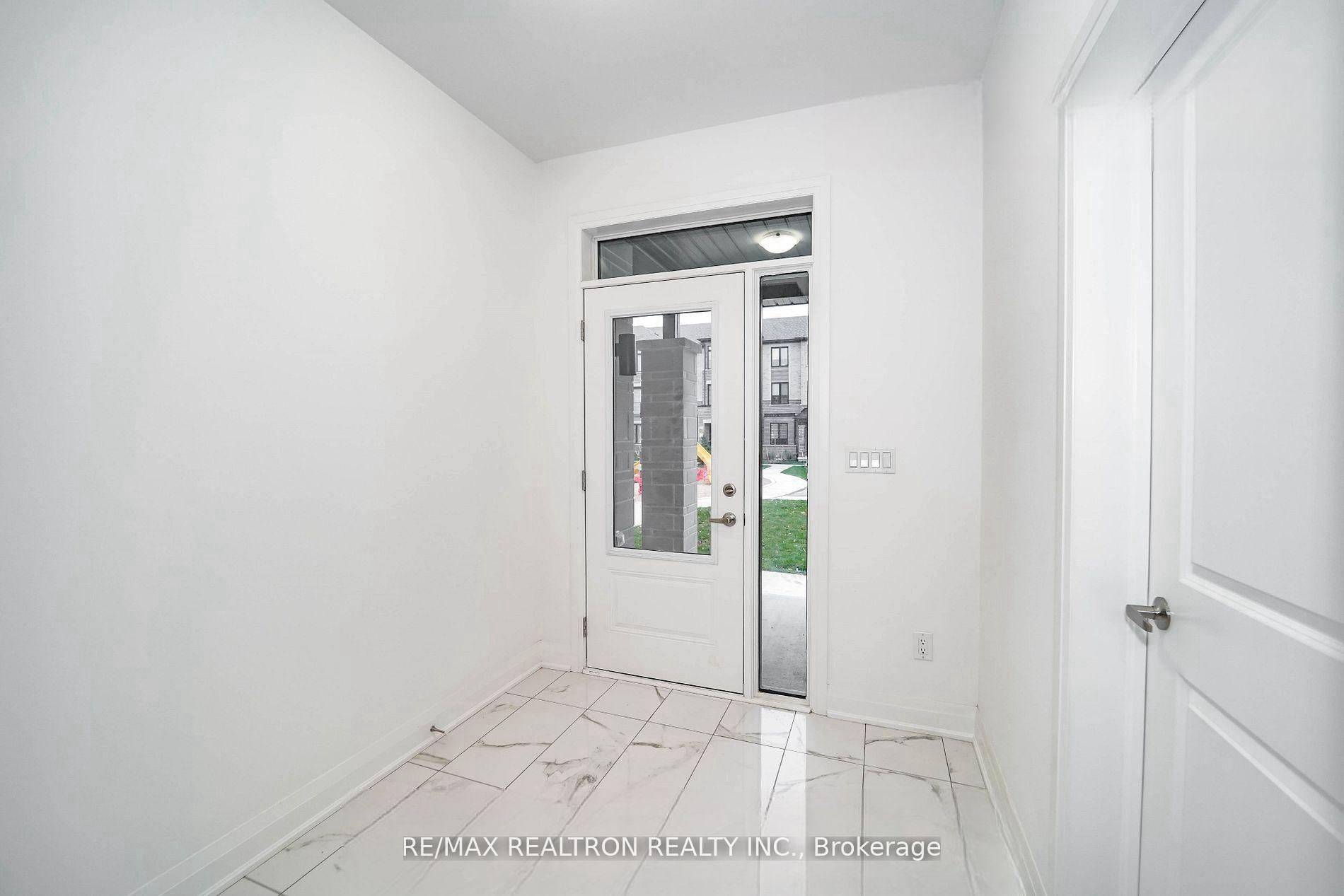 Markham, ON L6E 0W2,1 Eelam LN