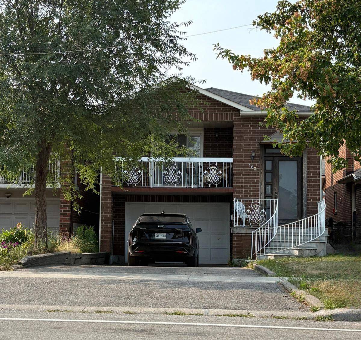 Vaughan, ON L4L 3V6,183 Misty Meadow DR