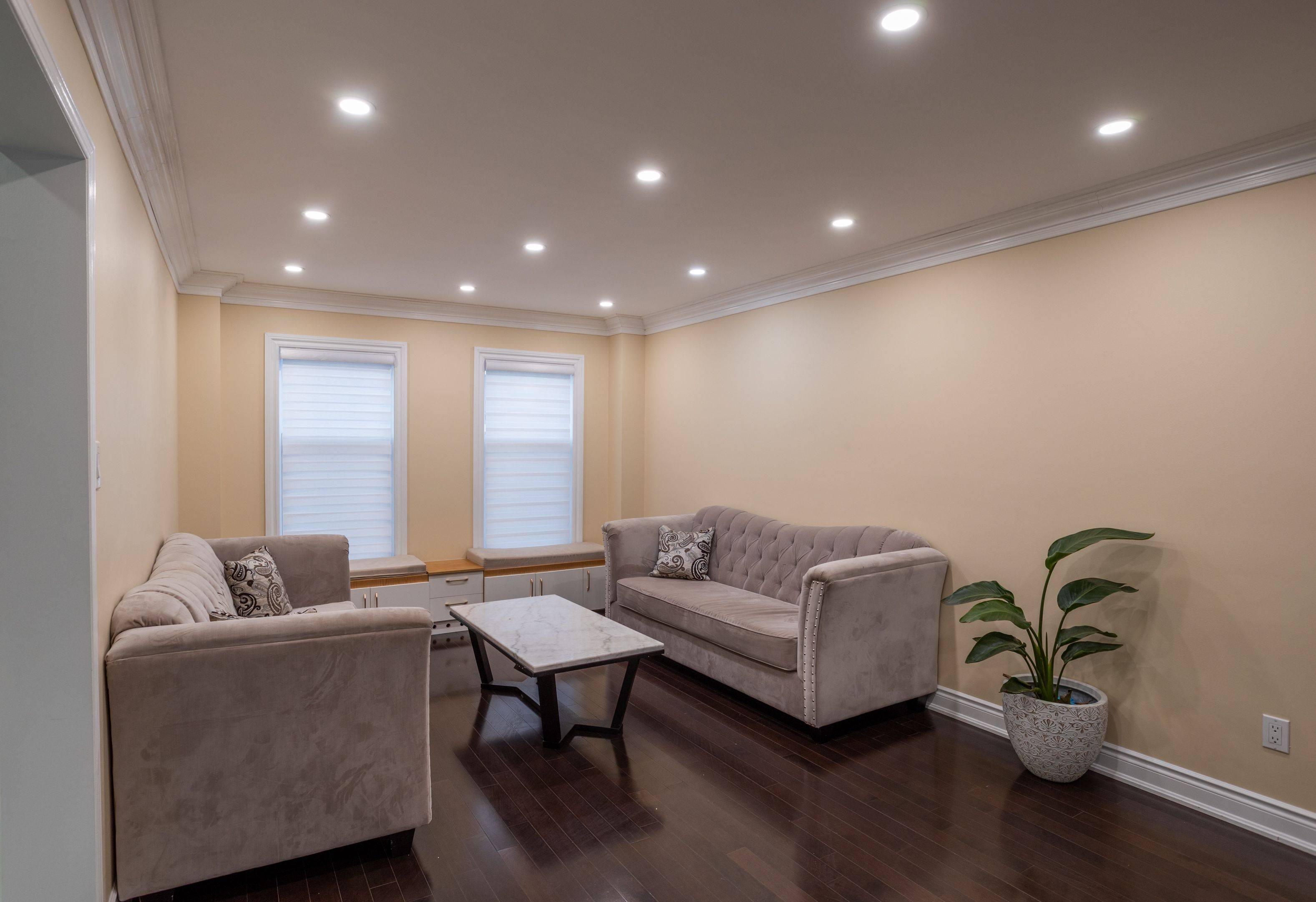 Mississauga, ON L5M 4J9,2686 Ambercroft TRL #Upper