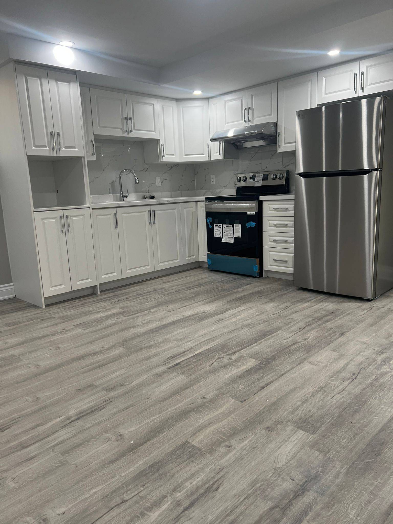 Brampton, ON L6Y 0G4,47 George Robinson Dr DR #Basement