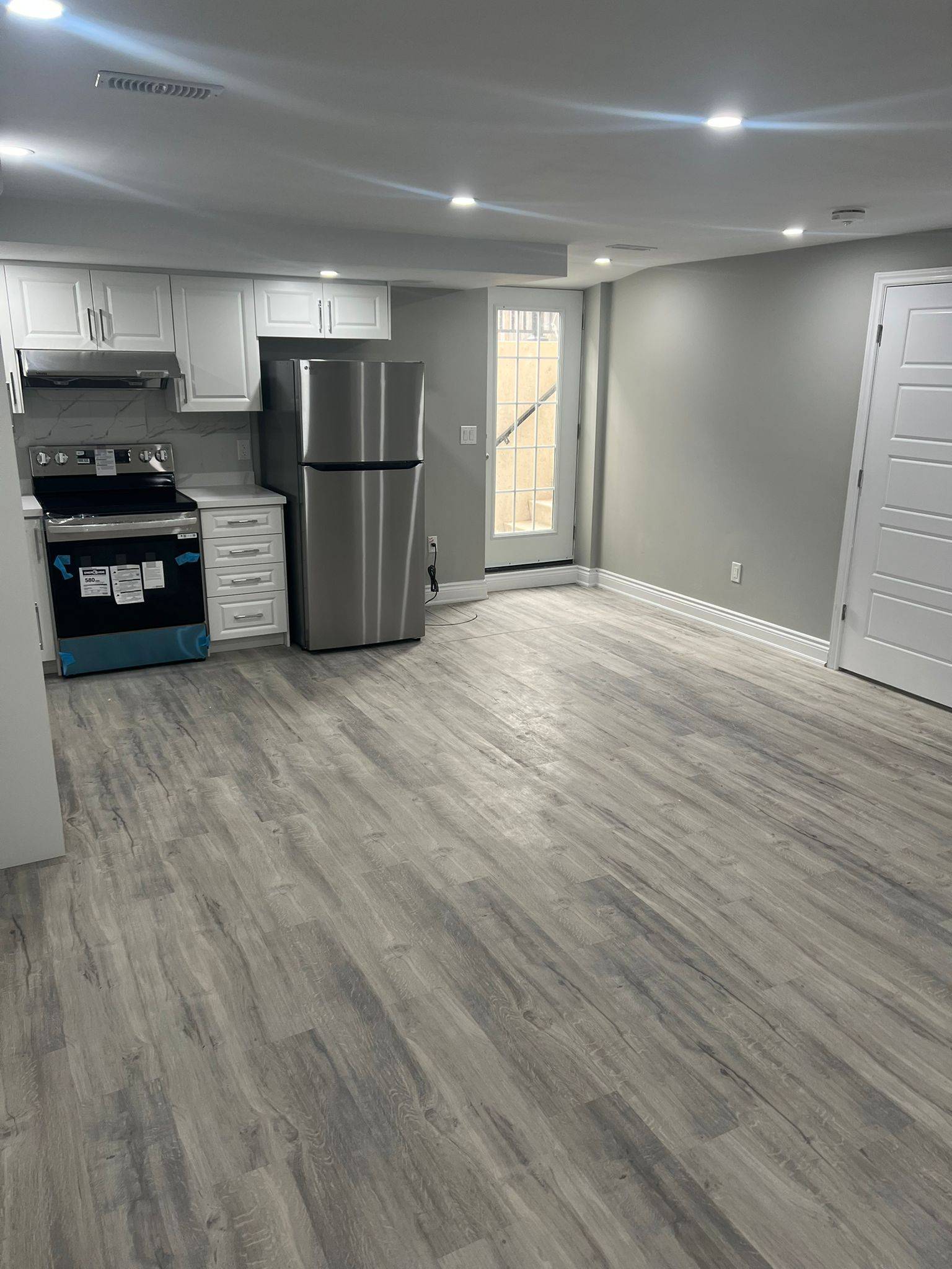 Brampton, ON L6Y 0G4,47 George Robinson Dr DR #Basement