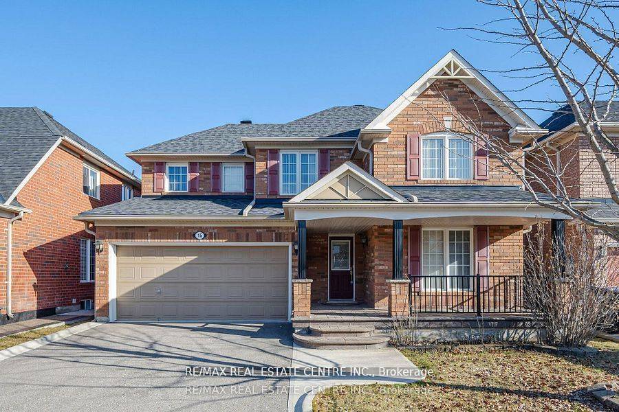 Brampton, ON L7A 3M3,15 Mendoza DR #Basement
