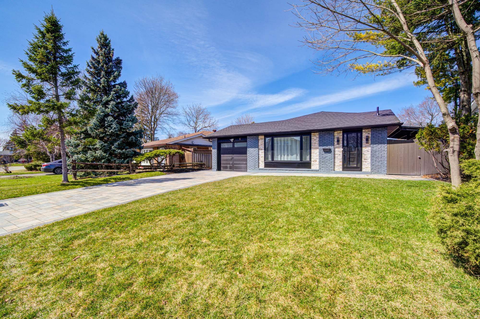 Brampton, ON L6W 1A9,6 Willis DR #Upper Level