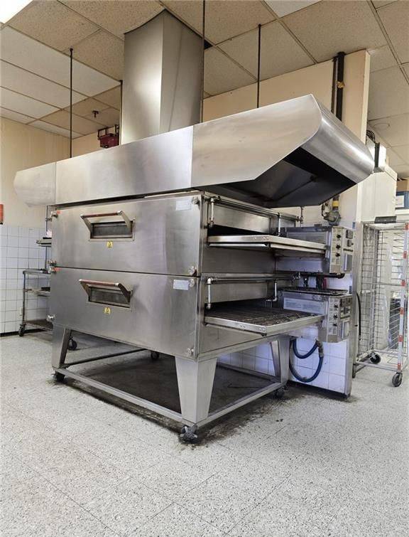 Toronto W10, ON M9V 1A5,900 Albion RD #B14