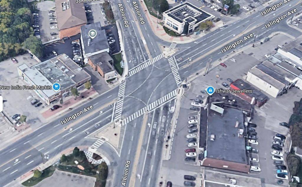 Toronto W10, ON M9V 1A5,900 Albion RD #B14